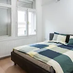 Brhomes Synagogue Apartamento Budapest