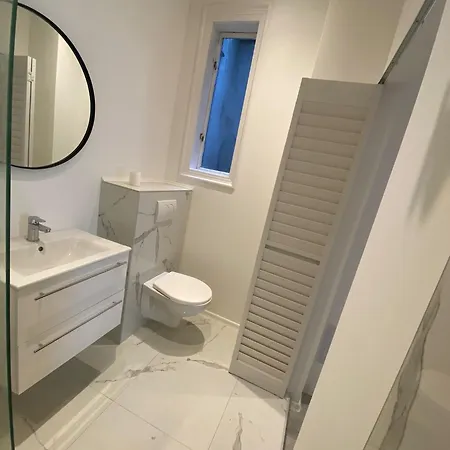 Brhomes Synagogue Apartment