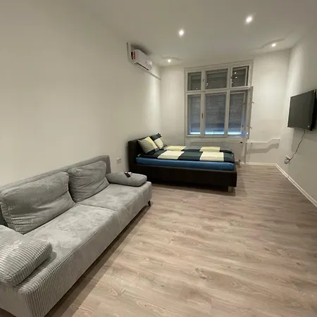 Brhomes Synagogue * Budapeşte