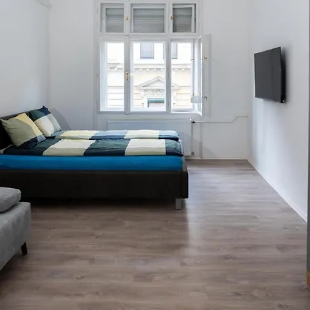 Brhomes Synagogue Apartment *