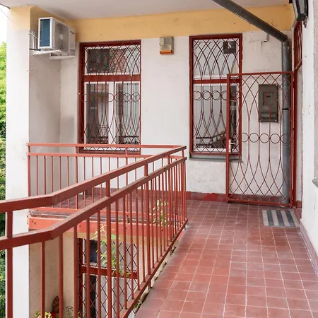 Brhomes Synagogue Apartment *